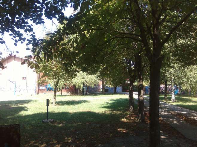 Dvorište srednje Mašinske škole "Pančevo", Pančevo (iz arhive)
