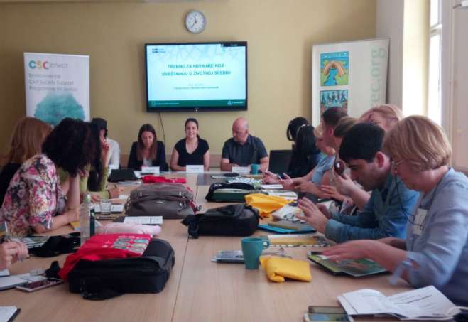 Trening za novinare je održan u Sremskim Karlovcima u Ekološkom centru Radulovački od 25. do 27. aprila