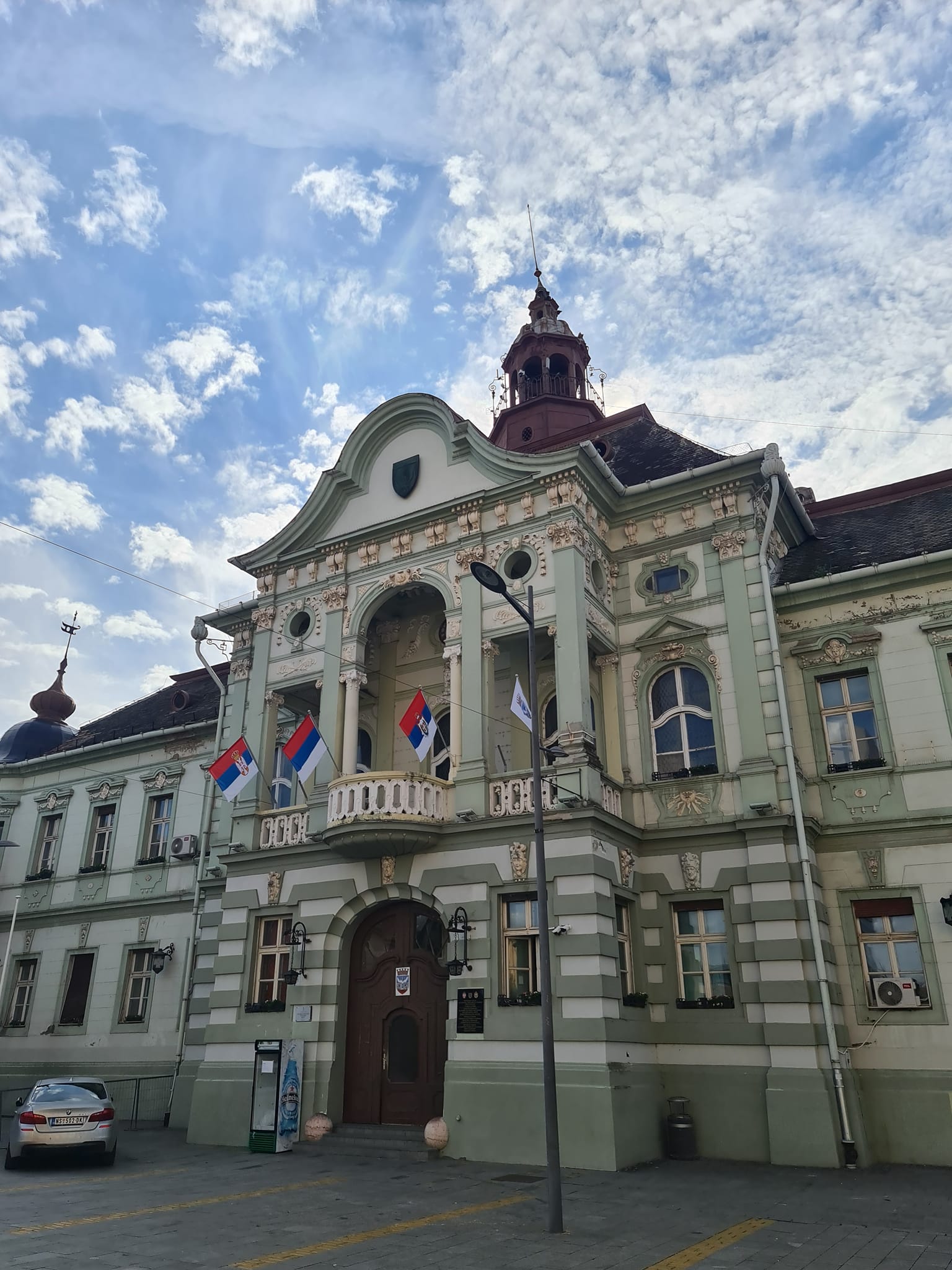 gradska kuca spolja