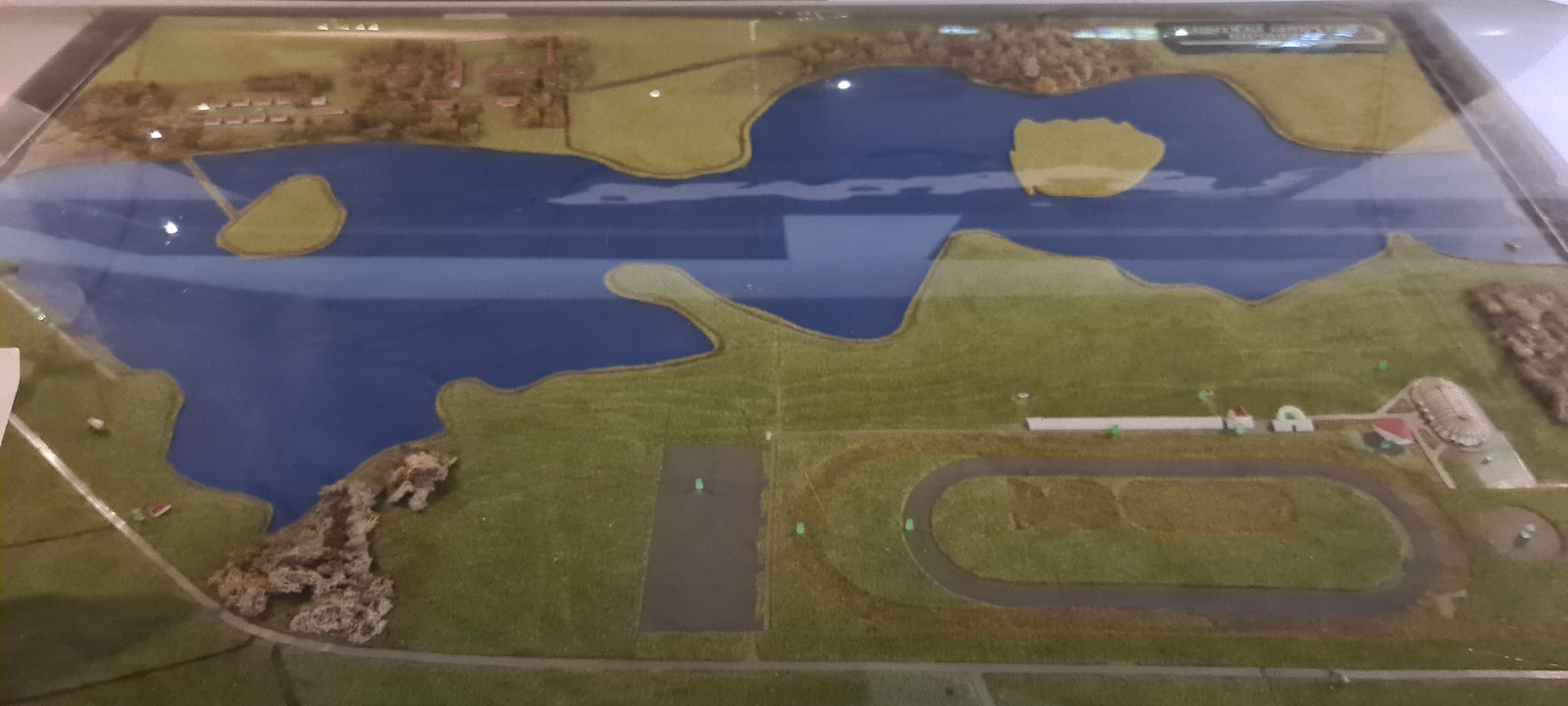 maketa zobnatickog jezera