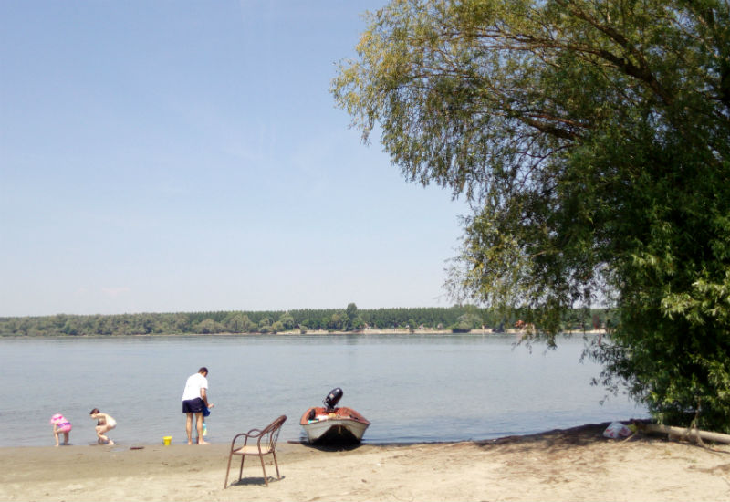 0 kupaci na beloj steniž sajt
