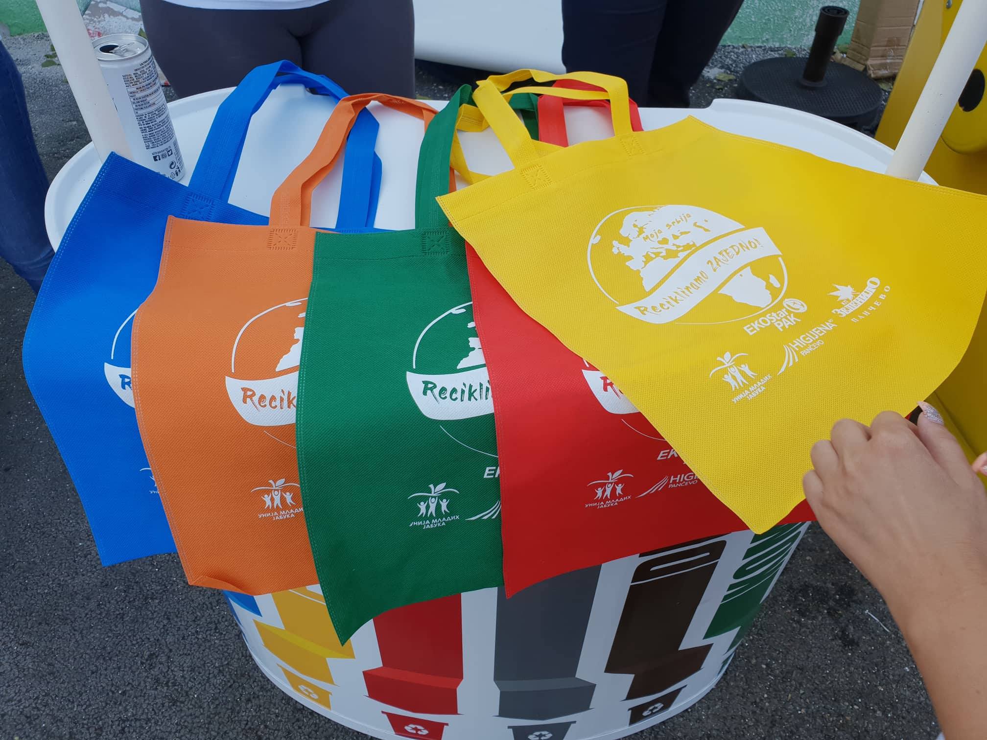 cegeri torbe koje gradjani dobijaju u akciji