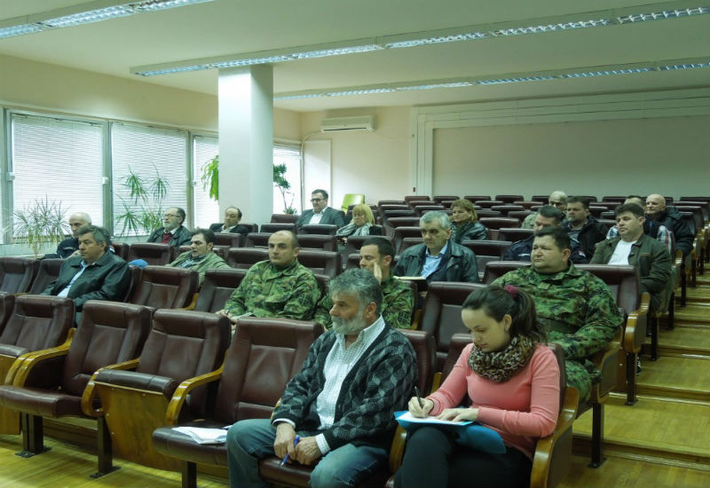 prisutni na sednici staba za vanredne situacije e1457453363639