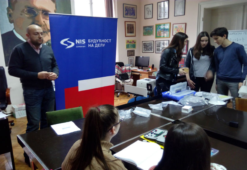 0 drustv fizicara i demonstracija