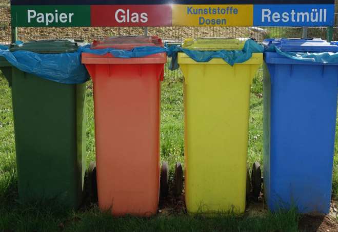 Novac mora da se troši na tretman otpada ili ćemo se i dalje suočavati sa hiljadama tona skrivenog opsanog otpada, kao što je bio slučaj u Novom Sadu, Obrenovcu ili Apatinu, saopšteno je iz Udruženja reciklera