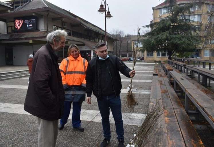 Akcija podele sadnica organizovana je u centru Kovina