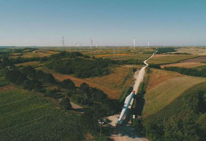 Vetropark Alibunar je prvi izgrađeni vetropark u Srbiji sa priključkom na prenosni sistem električne energije