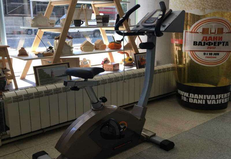 Građani svoje mobilne telefone mogu da dopune i u prostorijama Turističke organizacije Pančevo uz rekreaciju na biciklofonu