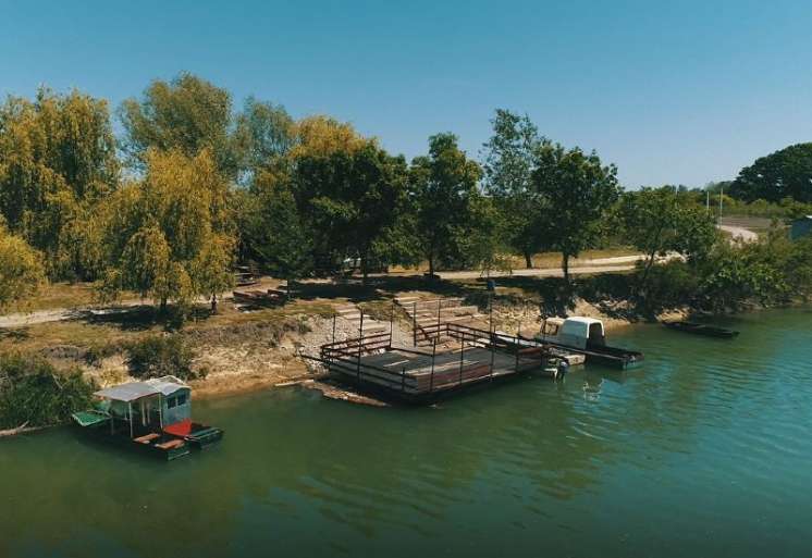 Plaža "Skela" na Tami&scaron;u u Jabuci