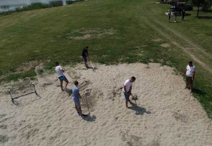Uređivanje plaže u omoljici