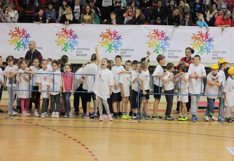 Deca će se takmičiti u tri sporta - malom fudbalu, atletici i igri &ldquo;između dve vatre&rdquo;