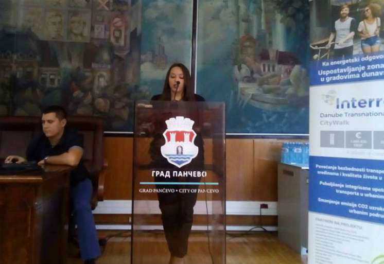 Dejan Radivojev i Dragana Ristić na predavanju u Pančevu