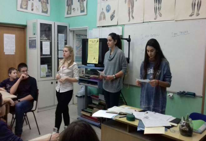 Cilj predavanja je edukacija učenika nižih i viših razreda osnovne škole na temu zaštite ozonskog omotača i delovanja negativnog UV zračenja na ljude usled postojanja ozonskih rupa