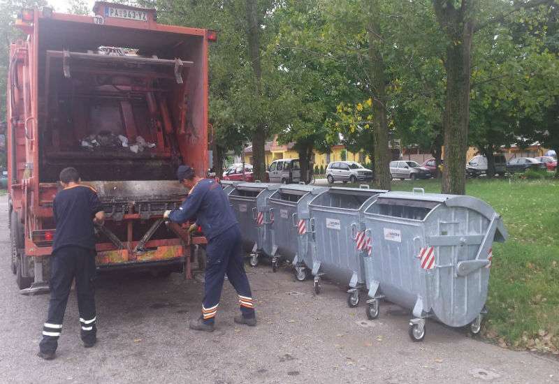 U naselje Stari Tami&scaron; JKP Higijena je postavila nove, metalne kontejnere za smeće