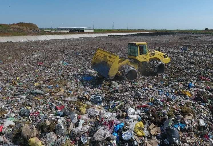 Na Regionalnoj deponiji zavr&scaron;i gotovo 67,5 odsto otpada iz Subotice, odnosno ove godine će biti dopremljeno oko 52 hiljade tona