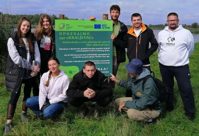 Table su postavljene u okviru projekta &ldquo;Upoznajmo SRP Kraljevac&rdquo; koji je sprovodila neformalna grupa Ujedinjeni za Kraljevac