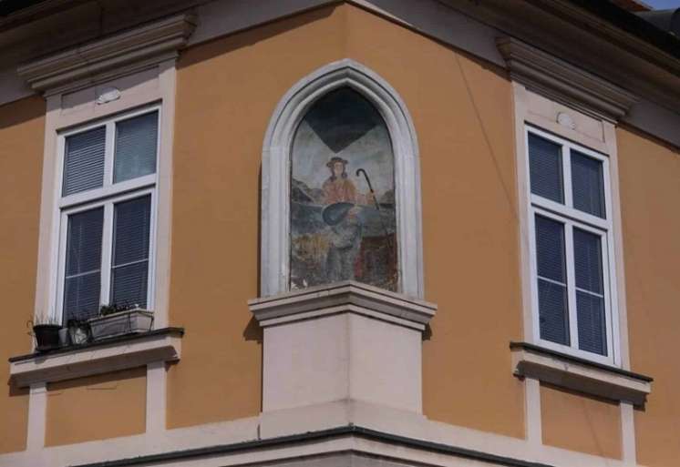 U pitanju je mural svetog Vendelina &ndash; za&scaron;titnika pastira, lutalica, usamljenika ili onih koji se tako osećaju, stočara, seljaka, domaćih životinja i ugrožene prirode Pančeva