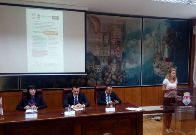 Prisutnima su se obratili zamenik gradonačelnika Pančeva Predrag Živković, Branislav Milosav iz Regionalnog centra za društveno-ekonomski razvoj Banat i Svetlana Glavaški iz Regionalnog edukativnog centra Banat