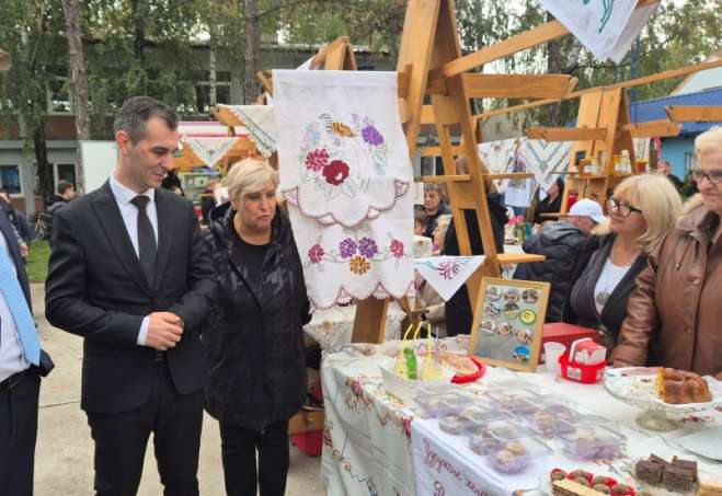 Prema rečima predsednika opštine, Petra Višnjičkog, saradnja sa nevladinim sektorom je za opštinu Kovačica od neprocenjive važnosti