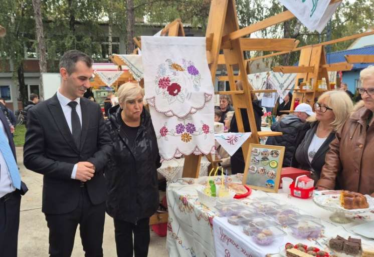 Prema rečima predsednika op&scaron;tine, Petra Vi&scaron;njičkog, saradnja sa nevladinim sektorom je za op&scaron;tinu Kovačica od neprocenjive važnosti