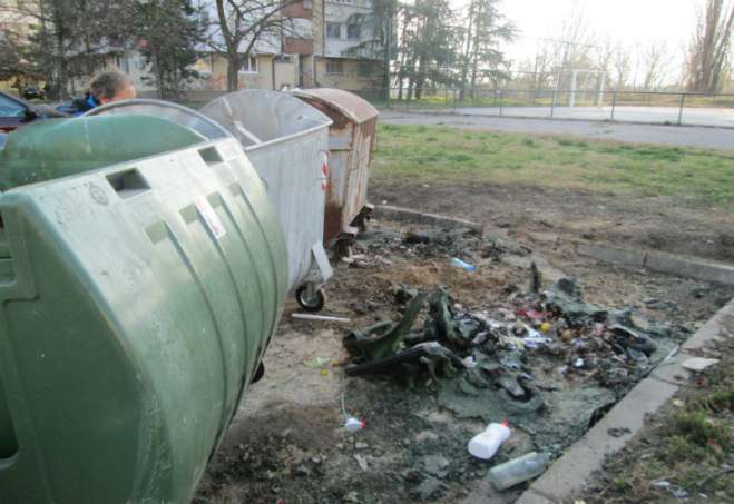 U petak, noću, izgorela su čak četiri kontejnera na Sodari