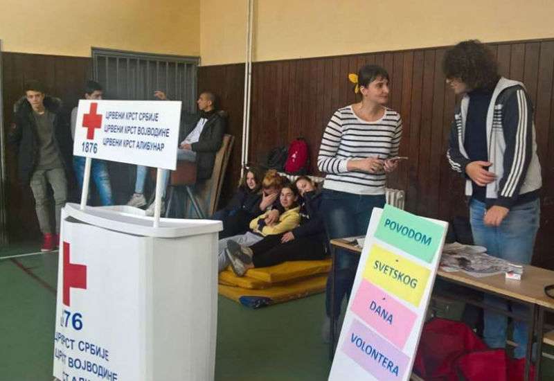 Detalj s jedne od akcija Crvenog krsta Alibunar