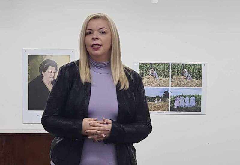 Ova prezentacija povezuje istorijsko nasleđe Bunjevki sa savremenim ekolo&scaron;kim izazovima kroz prizmu ecofeminizma