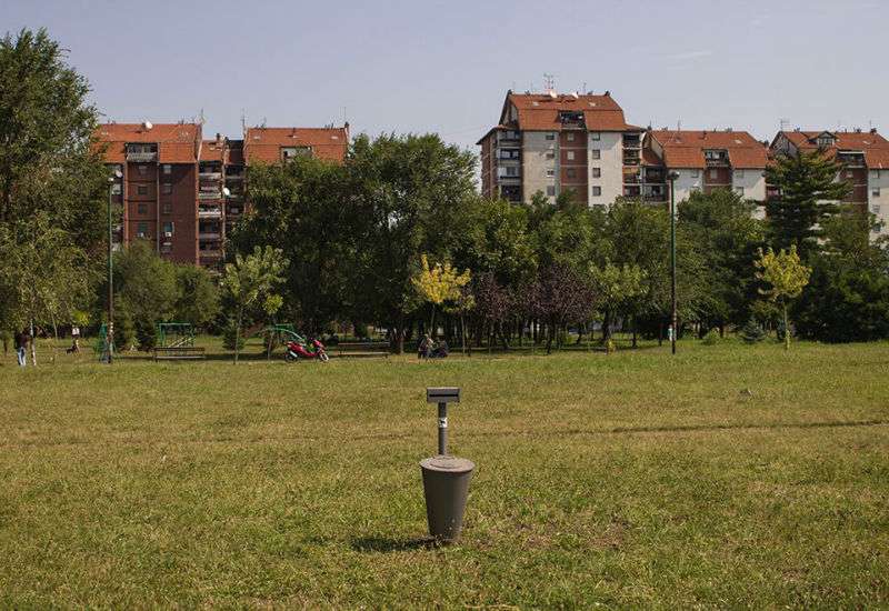 Od avgusta 2014. do sada &ldquo;Higijena&rdquo; je postavila 15 namenskih kanti u Gradskom parku, Narodnoj ba&scaron;ti i Barutani i sada na Kotežu I i II