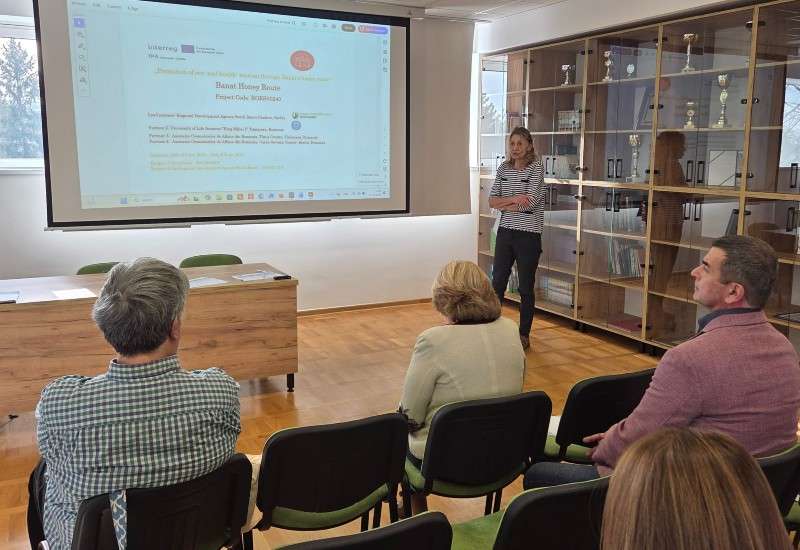 Kako je na konferenciji istakla koordinatorka projekta Tatjana Dijan iz Regionalne razvojne agencije &ldquo;Južni Banat&rdquo; Pančevo, &ldquo;Put banatskog meda&rdquo; ne predstavlja samo brendiranje meda, već celovito turističko re&scaron;enje koje povezuje vi&scaron;e disciplina i nudi jedinstveno iskustvo zasnovano na prirodnim resursima Banata
