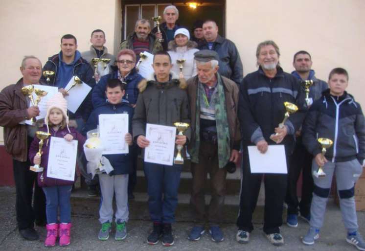 Sa Izložbe sitnih životinja u Dobrici