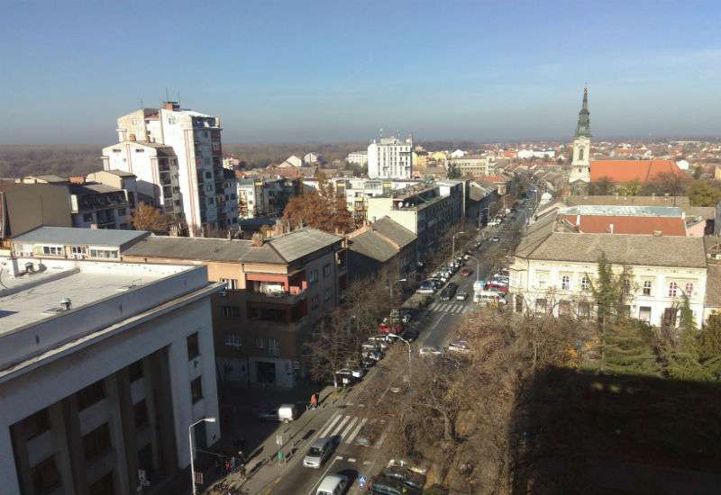 Vazduh Pančeva i dalje najvi&scaron;e zagađuju industrija, individualna loži&scaron;ta i saobraćaj, navodi se između ostalog u Planu kvaliteta vazduha za grad Pančevo 