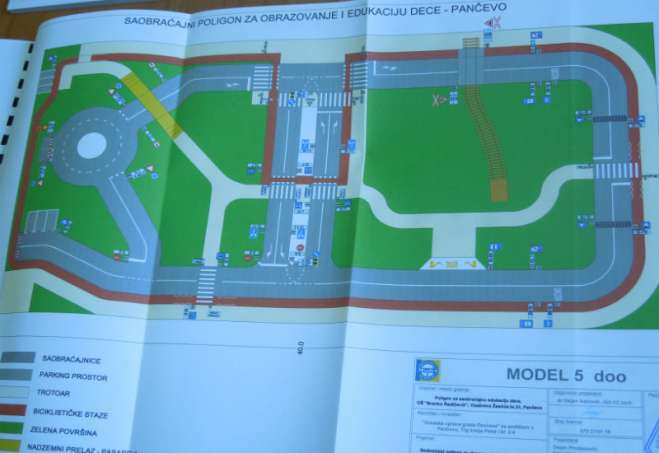 Obuka na saobraćajnom poligonu za sve đake prvake