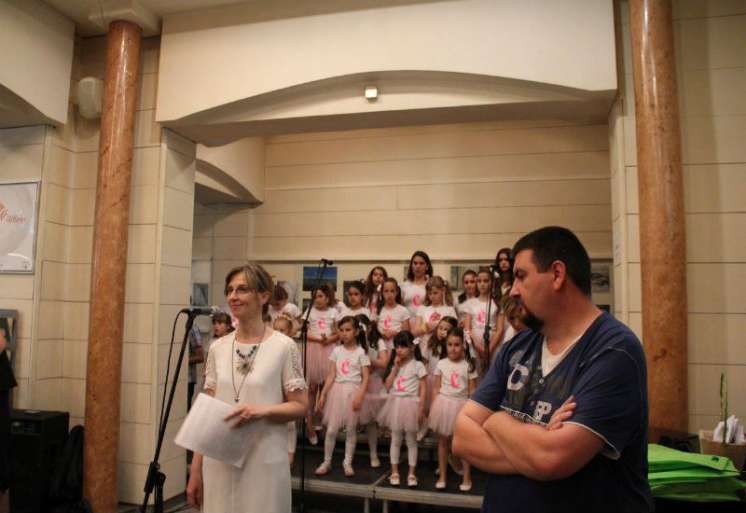 Na otvaranju 6. izložbe fotografija “Objektivom kroz svet oko nas” uručene su nagrade najboljim autorima