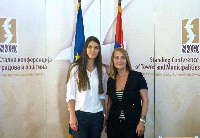 Katarina Banjai i Gordana Vlajićna INFO Danu u organizaciji Stalne konferencije gradova i op&scaron;tina