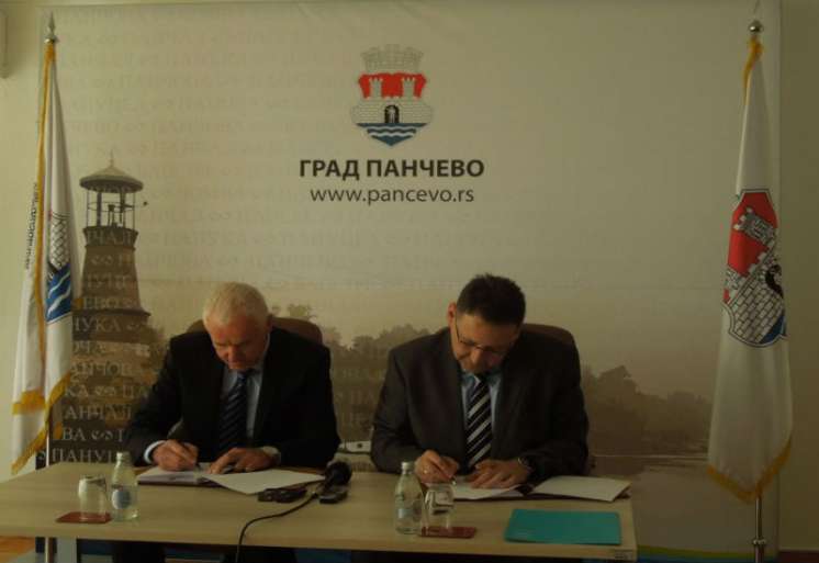 Memorandum su potpisali gradonačelnik Sa&scaron;a Pavlov, u ime grada Pančeva, i direktor JP Energetika Ljubljana Samo Lozej, u ime preduzeća