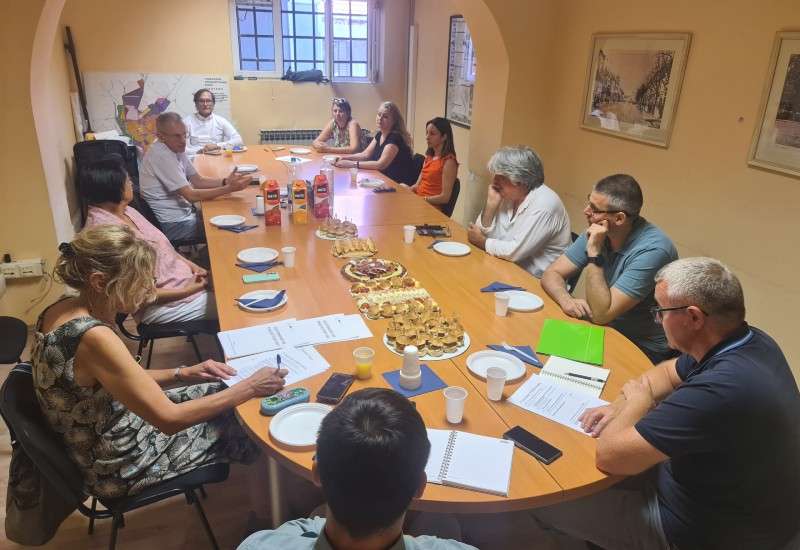 Sastanku su prisustvovali predstavnici preduzeća za javni prevoz putnika &ldquo;Pantransport&rdquo; Pančevo, predstavnici Gradske uprave Pančevo, JP &ldquo;Urbanizam&rdquo;, Zavoda za javno zdravlje Pančevo kao i predstavnici nekoliko udruženja građana u čijem fokusu rada su ekologija i saobraćaj