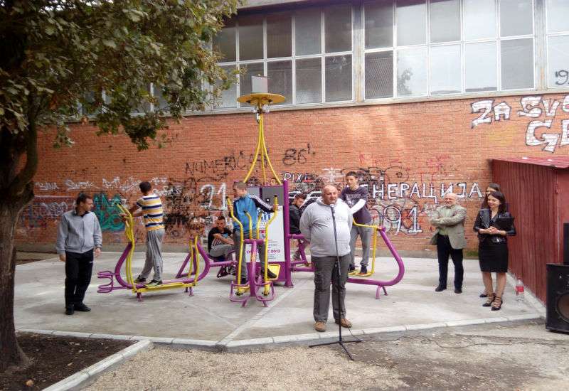 &ldquo;Spartakus&rdquo; je naprava za vežbanje koju su konstruisali profesori i učenici srednje Ma&scaron;inske &scaron;kole u Pančevu