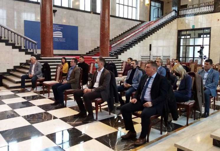 Potpisan ugovor za sufinansiranje sanacije deponije u Sefkerinu