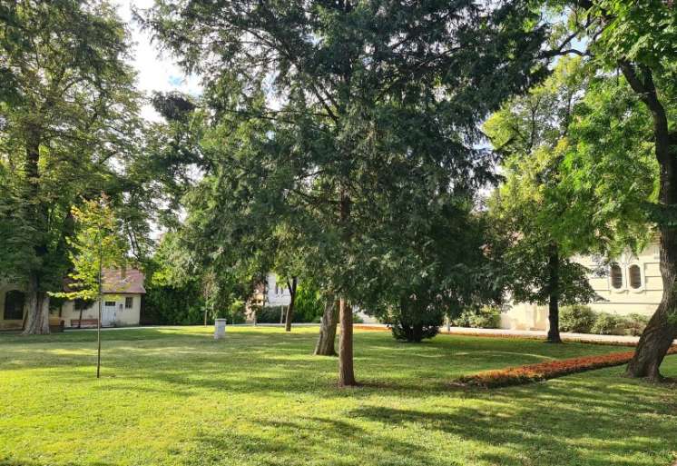 Županijski park ili kako ga Zrenjaninci zovu &ldquo;Gradska ba&scaron;ta&rdquo; jedno je od nezaobilaznih mesta svake turističke posete ovom gradu