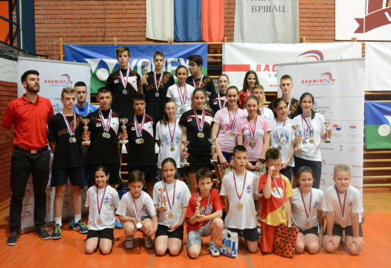 Prvenstvo države u badmintonu za juniore održano je 28. i 29. maja u sali Hemijsko-medicinske &scaron;kole u Vr&scaron;cu
