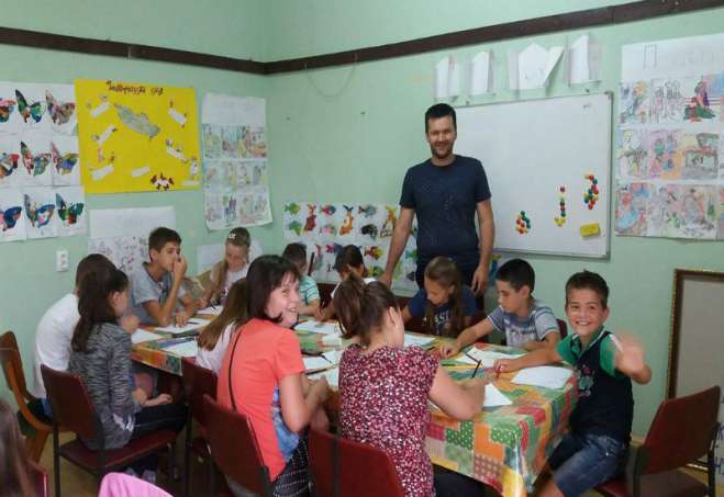 Likovnom radionicom upriličenom 29. jula u dolovačkom Domu Kulture završene su julske radionice za školsku decu
