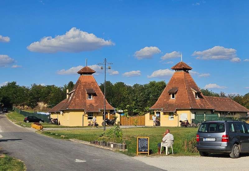 U Pačiru je čuveno jezero sa lekovitom vodom
